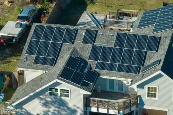 Ce sistem fotovoltaic este potrivit pentru o casă de 150 mp