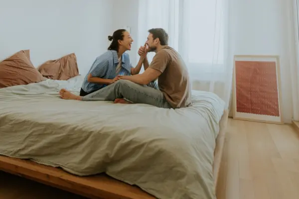 Idei de amenajare a dormitorului matrimonial pentru două persoane